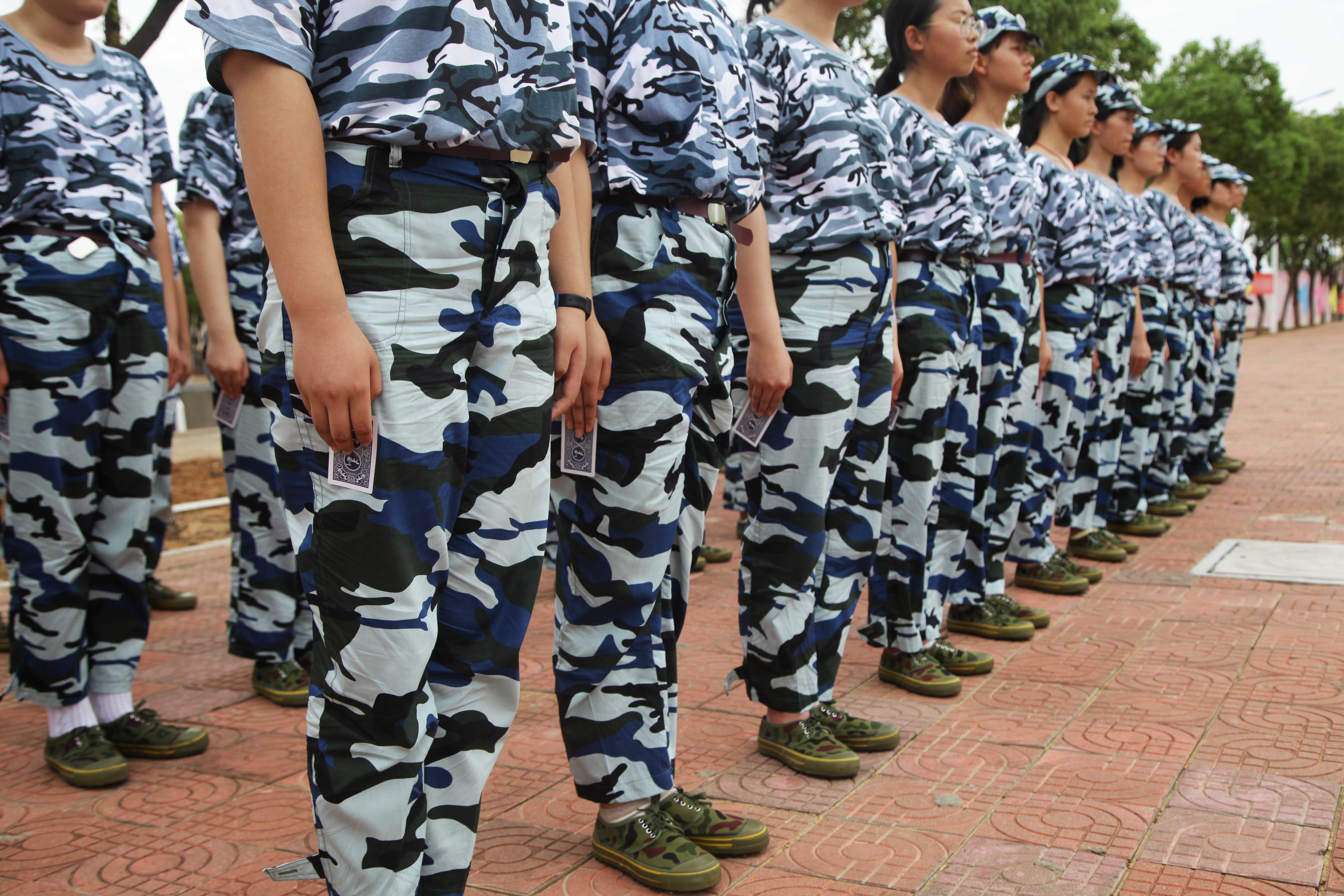 【军训专题】军训很苦，你却很甜——军训暖心瞬间-江西服装学院