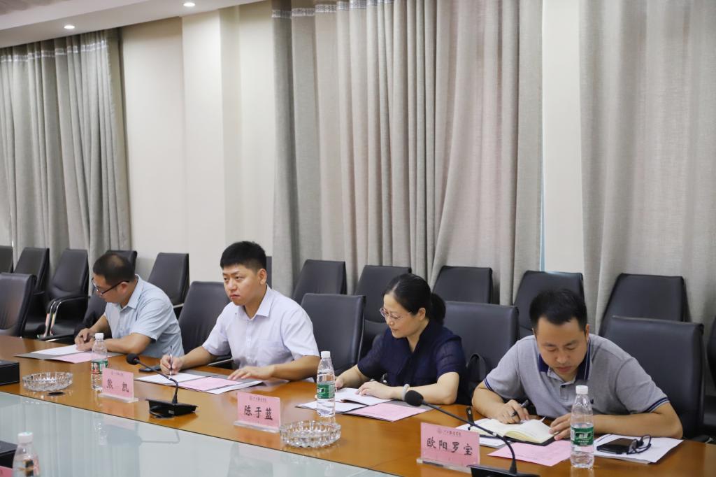 宁都县人民政府副县长熊凯一行莅临我校洽谈县校合作